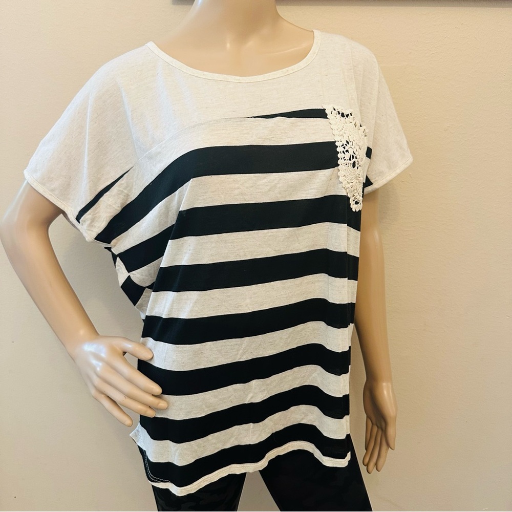 Cream and Black Boxy Relaxed Tee
